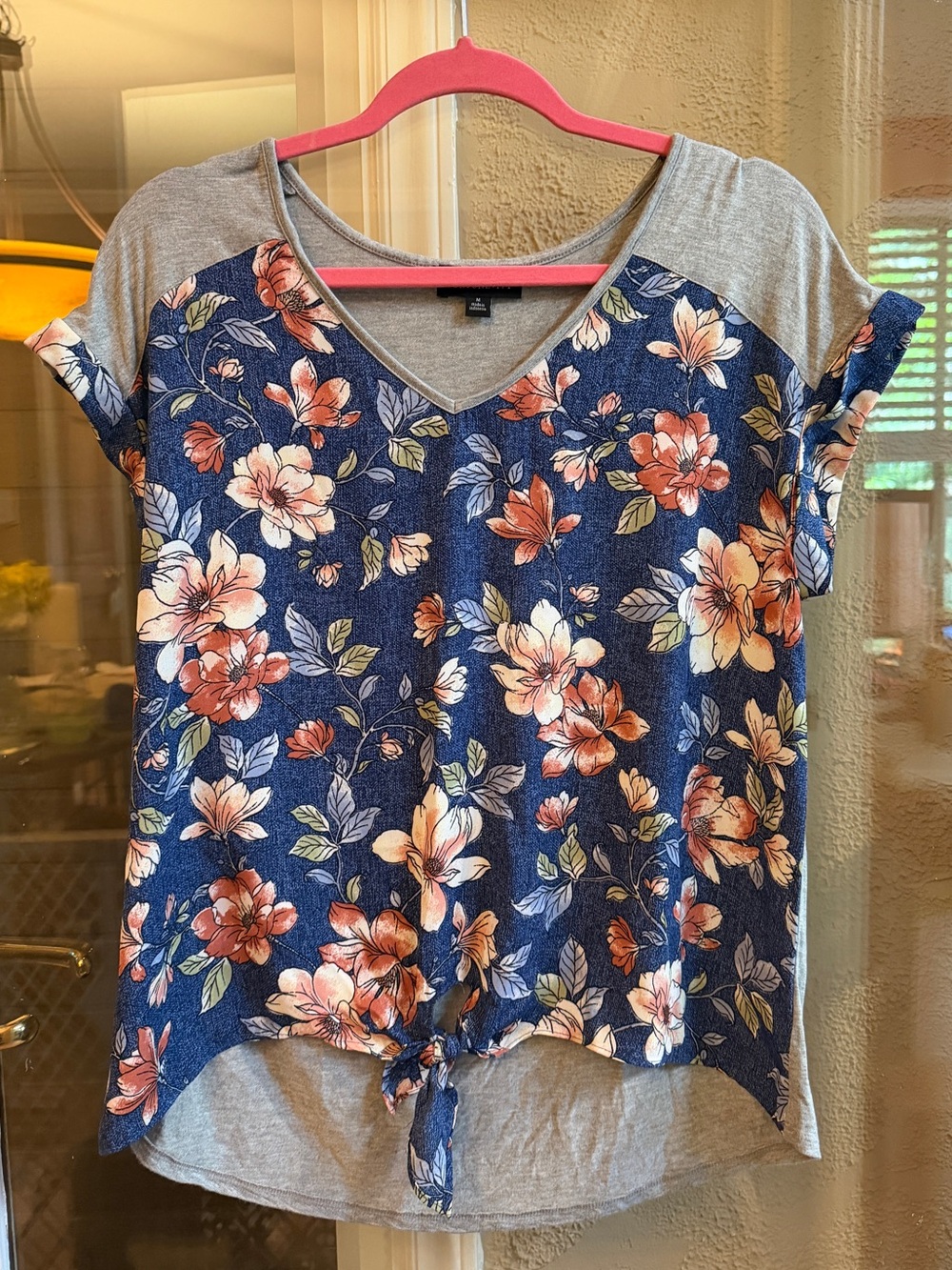 Floral V-Neck Tie-Front Women’s Top - Navy & Gray